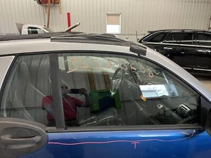 08-16 SMART FORTWO FRONT PASSENGER RIGHT DOOR GLASS WINDOW ONLY - Picture 1 of 6