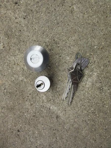 MOPAR NOS 2161192 1961-1965 A / B BODY DOOR AND IGNITION LOCK OEM - ONLY 1 DOOR - Picture 1 of 8