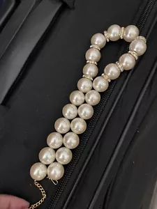 BELLISSIMA COLLANA CAROLEE ELEGANTE DESIGN GRANDE PERLA & CRISTALLO CHOKER Vint - Foto 1 di 6