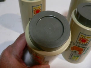 4 Vintage MCM 60er Jahre Texas Melamin Becher Gläser Tassen Huhn Sonnenblume Loma - Bild 1 von 4