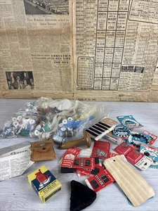 Beautiful Vintage Dress Makers Sewing Box Contents Thread Hooks Buttons Ect - Foto 1 di 8