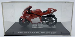 Moto Yamaha YZR500 Max Biaggi 2001 Scala 1:24 Modellino Statico Da Collezione - Foto 1 di 4