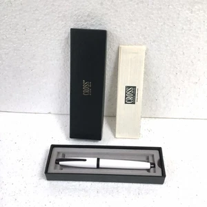 Cross Solo Fountain Pen White and Black Trim with Box and Pamphlet No Ink - Picture 1 of 14