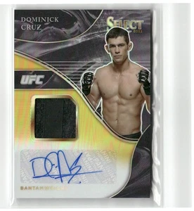 2021 Select UFC Dominick Cruz Autographed Memorabilia Gold /10 Patch Auto - Picture 1 of 2
