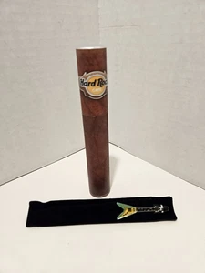 Bolígrafo Nueva Orleans Aqua Blue Flying V Guitarra Cugar Tubo HardRock Café Nuevo de Lote Antiguo - Imagen 1 de 5