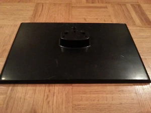 Emerson Magnovox Philips Funai LF320FX4F OEM A17F1UH TV Stand with screws - Picture 1 of 2