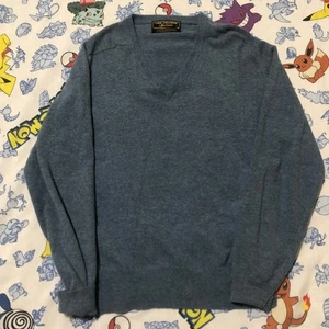 Vintage 80s Van Heusen Wool V-Neck Sweater 1980s - Picture 1 of 3