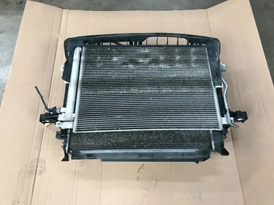 07-14 VOLVO XC90 3.2L RADIADOR CONDENSADOR Y CONJUNTO VENTILADOR DE REFRIGERACIÓN, LOTE OEM3168 Foto 1 de 4