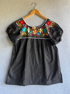 Mexican Artesania Blouse Womens M Embroidered Black Peasant Oaxaca - Picture 1 of 6