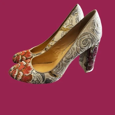 Nine West Floral Textured Tapestry Pumps Taupe Burgundy 3.5" Block Heel Size 8M - Image 1 of 4