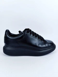 Alexander McQueen Oversized Larry Triple-Black Usate EU 41 UK 7 US 8 - Foto 1 di 11