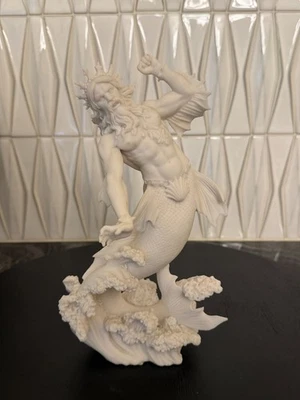 Diseño Veronés - Estatua de Resina de Neptuno - 11" de Alto - Sin Tridente Foto 1 de 4