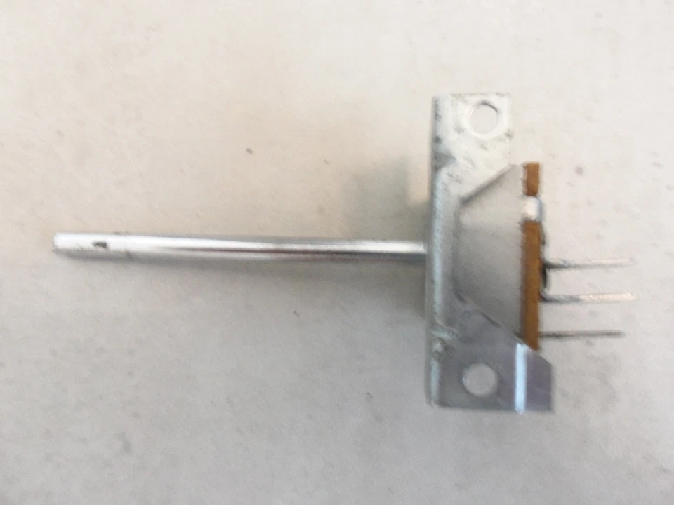 1964 PONTIAC N.O.S. ПЕРЕКЛЮЧАТЕЛЬ УПРАВЛЕНИЯ ВЕНТИЛЯТОРОМ ДВИГАТЕЛЯ ВЕНТИЛЯТОРА - BONNEVILLE,CATALINA & GP - Изображение 1 из 1