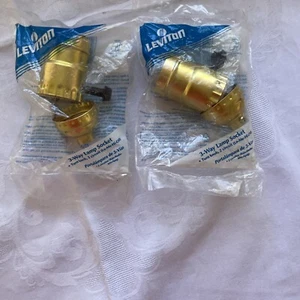 2 NEW LEVITON 3-WAY TURN KNOB LAMP SOCKET BRASS PLATED FOR 3 WAY BULB 7090-PG - Picture 1 of 5