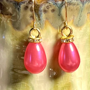 Holiday Pink Teardrop Ohrringe, goldfarben, Hot Pink. S579 - Bild 1 von 3