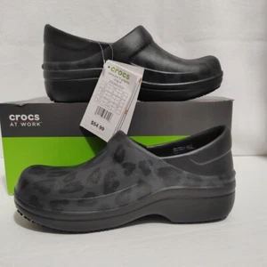 Crocs Women’s Slip Resistant Shoes - Neria Pro II Graphic Clogs - Size 6 - Picture 1 of 8