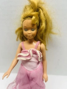 Vintage 1967 Mattel blonde Barbie Freund SKIPPER Puppe 9 Zoll MÄNGEL - Bild 1 von 3