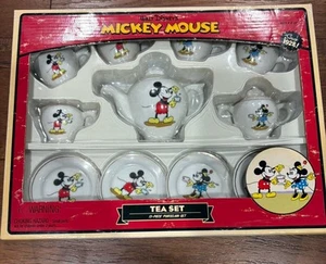 Juego de té de porcelana vintage de 13 piezas Schylling Disney Mickey/Minnie Mouse - Imagen 1 de 3