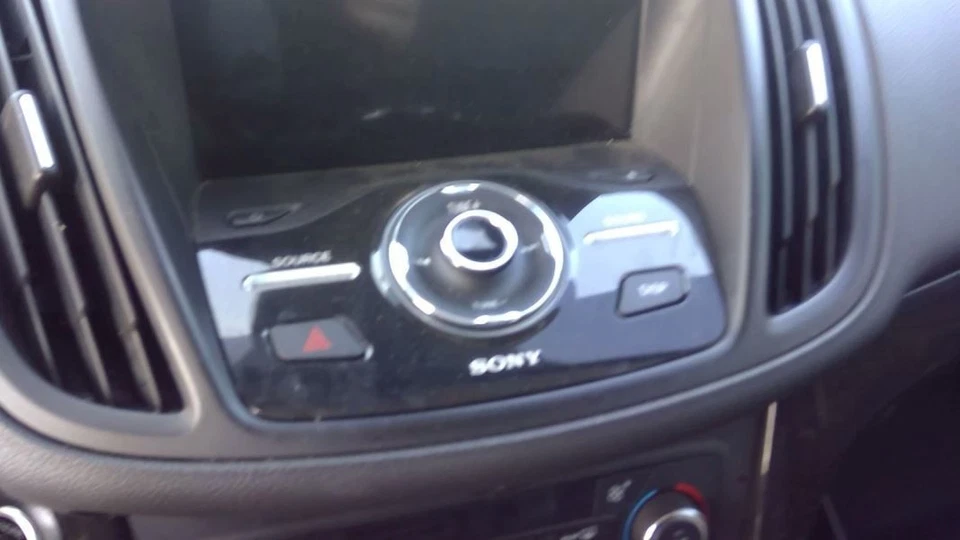 Panel de control de radio para equipos de audio pantalla de 8,0" compatible con 17-19 ESCAPE 3208413 Foto 1 de 1