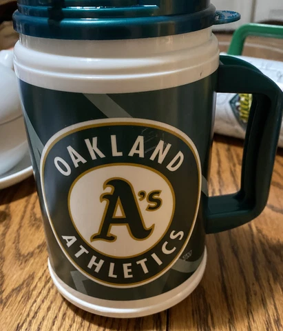Vintage Oakland A's Baseball 32oz Whirley Large Plastic Cup 2002 Div Champs Cover
