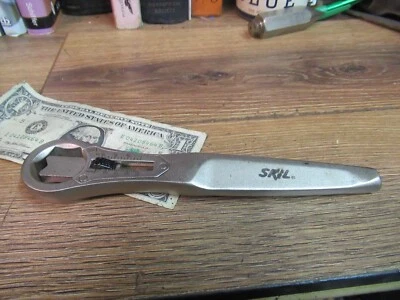 SKIL Speed Slide Adjustable Wrench 9in. Adjust 9 Common Sizes Sae Metric 013449 - Image 1 of 4