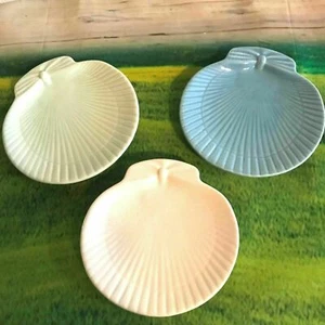 Clam Shaped Plates Pastel Colors Marked Dennis East Set of 3 5" x 5" Beach Decor - Picture 1 of 6