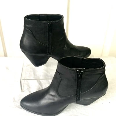 Botín al tobillo FOREVER 21 para mujer de cuero negro estilo vaquero punta puntiaguda Foto 1 de 4