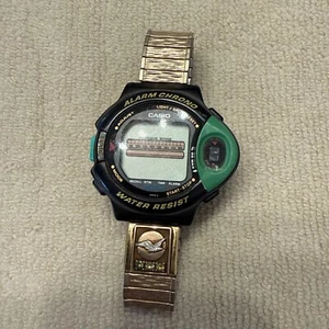 Orologio Casio 1009 JP-200w vintage con cinturino Speidel non testato - Foto 1 di 5