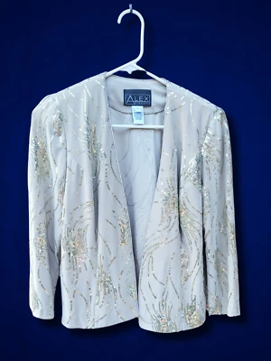 Chaqueta Blazer Mujer ALEX Evenings Beige con Diseño de Lentejuelas Bordadas Doradas Foto 1 de 4