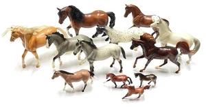 Lotto di 12 cavalli vintage Breyer Molding Co. USA cavalli lotto varietà Reeves - Foto 1 di 13