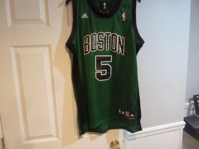 Camiseta Adidas Swingman NBA de los Boston Celtics Kevin Garnett #5 pequeña +2 verde Foto 1 de 4