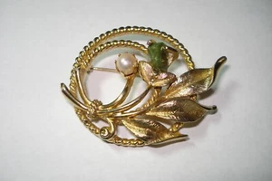 Vintage Sara Coventry Designer Signed 2" Gold Toned Pearl & Jade Pin or Brooch  - Picture 1 of 6