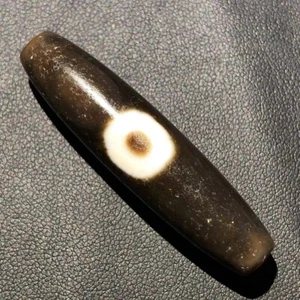 Magic Tibetan Old Agate special 1Eye Cinnabar Totem dZi Bead 12*49.4mmN026 - Picture 1 of 8