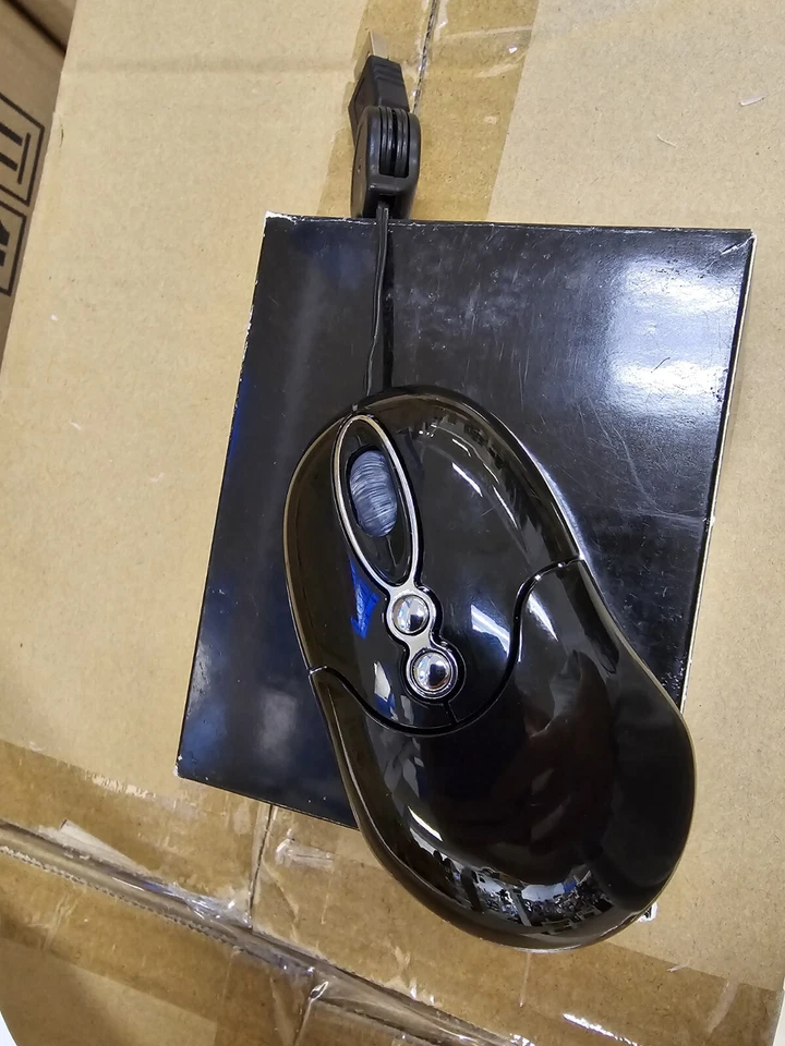 Adesso iMouse S8L USB Illuminated Retractable Mini Mouse - Black - Image 1 of 4