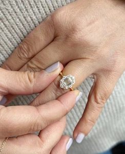 Smaragdschliff Moissanit Verlobungsring Halo Stil 14k massiv Gelbgold 2,90ctw - Bild 1 von 10