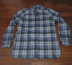 Pendleton Board Shirt Womens Small Virgin Wool Blue Surf Plaid Button Front - Picture 1 of 11