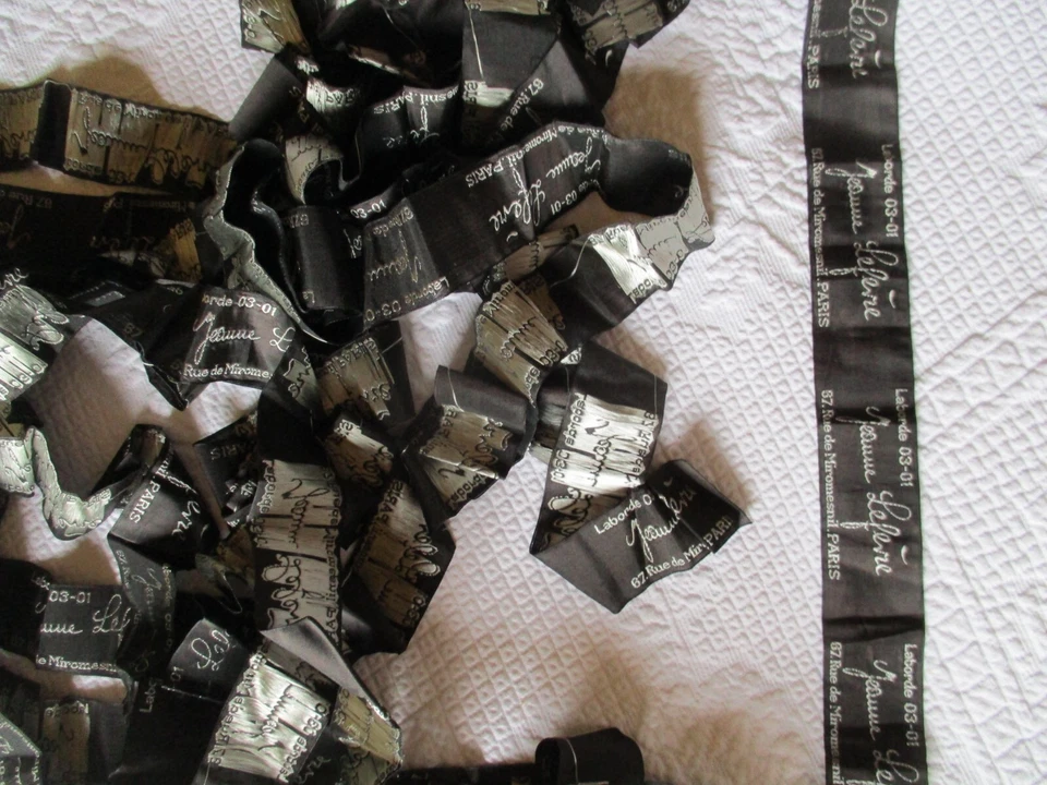 ruban de soie tissé griffé Jeanne Lefèvre  Paris noir et argent ancien N°2 - Photo 1/1