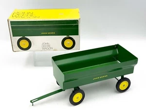 1/16 John Deere Flarebox Wagon in Ice Cream Box - Picture 1 of 5