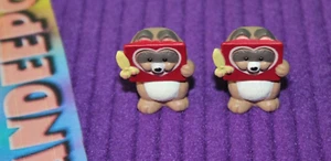 Par de miniaturas alegres de mapache en corazón de colección 1992 Hallmark estatuilla recortada - Imagen 1 de 4