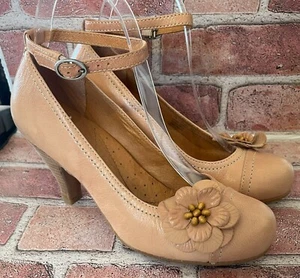 NEW NAYA PEACH LEATHER ANKLE STRAP HIGH HEEL PUMP FLOWER APPLIQUE 7W VALESKA - Picture 1 of 7