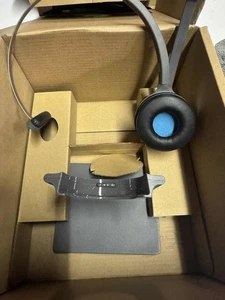 Cisco Headset 56x Series. Model 561 with Standard Base Single On-Ear . - Picture 1 of 5