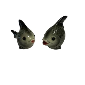 Vintage Goebel Fish Salt & Pepper Shakers made in West Germany 2.5 in Tall - Picture 1 of 8