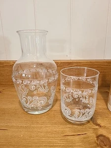 Jarra de vidrio de cabecera de noche vintage de 2 piezas patrón de desplazamiento - Imagen 1 de 4