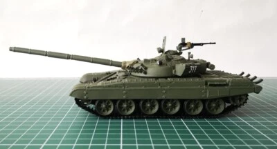 T-72A 1979 year Soviet Russian/USSR Tank 1/43 Handmade by SPBM - Image 1 of 4