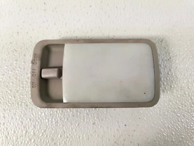 13-20 NISSAN PATHFINDER TECHO TRASERO INTERIOR TECHO SUPERIOR LUZ DE LECTURA LÁMPARA OEM Foto 1 de 2