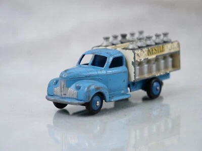 Dinky Toys F N° 25O Truck Dairy Studebaker Nestle Cool - Image 1 of 4