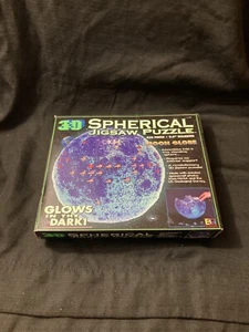 Buffalo Games 3D World Globe Spherical Jigsaw Puzzle 530 Pieces EUC 9.5” D 1997 - Picture 1 of 7