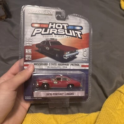 Greenlight HOT PURSUIT 1977 Pontiac LeMans MISSOURI HIGHWAY PATROL 1:64 #42830B - Image 1 of 2