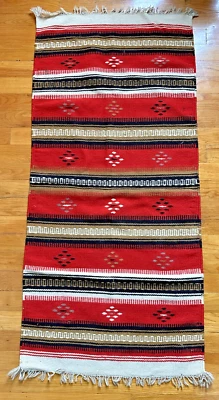 Alfombra geométrica vintage mexicana tejida a mano roja negra marrón / manta de sillín lana Foto 1 de 4