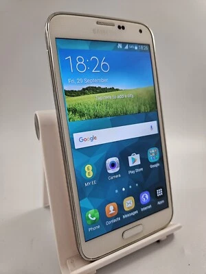 Samsung Galaxy S5 G900F White Unlocked 16GB 2GB RAM 5.1" Android Smartphone - Image 1 of 4